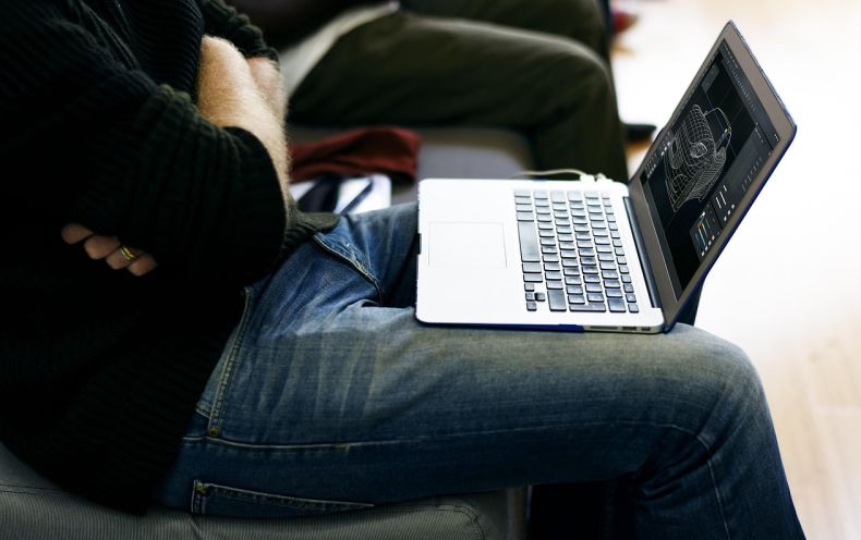 株洲企业用erp系统软件哪个好一点？ERP系统实施步骤与性价比评估指南